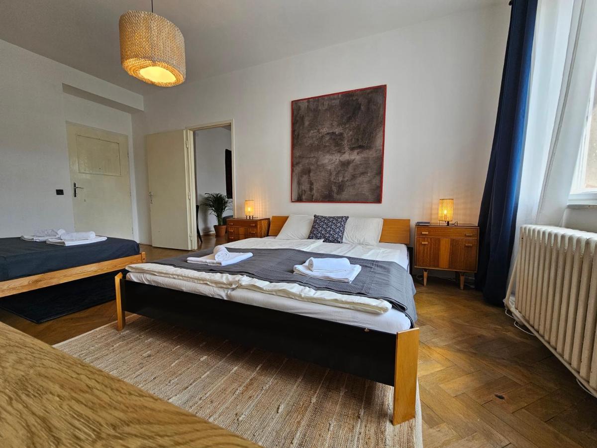 Stone Square Apartment Bratislava Exterior foto