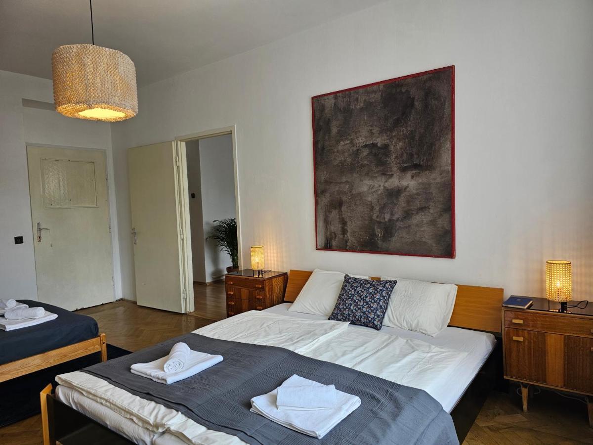 Stone Square Apartment Bratislava Exterior foto