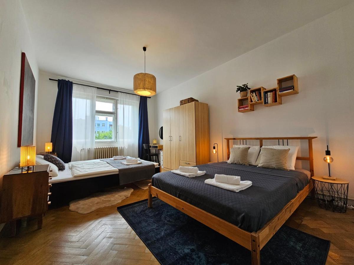 Stone Square Apartment Bratislava Exterior foto
